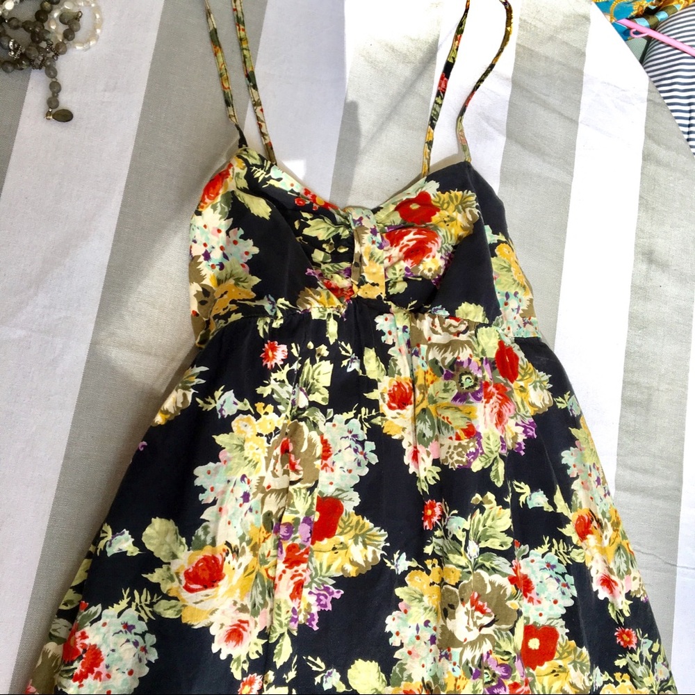 Wet Seal Floral Dress XS-Layer w tights